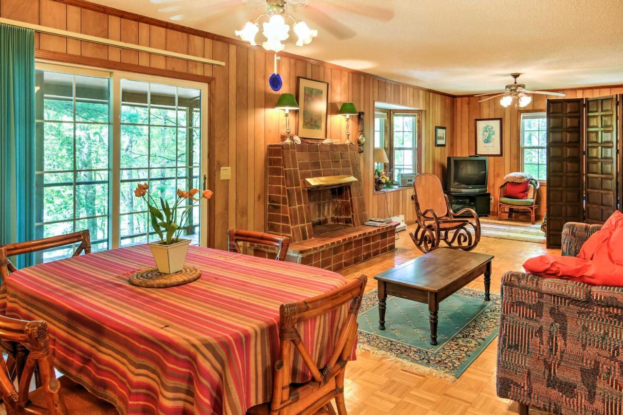 Lakefront Mountain Rest Cottage With Gas Fireplace! Walhalla Esterno foto